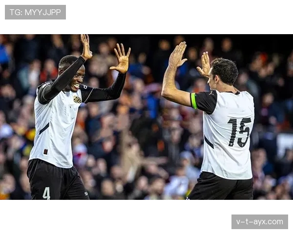 巴萨近期表现稳健，进攻火力持续提升引关注